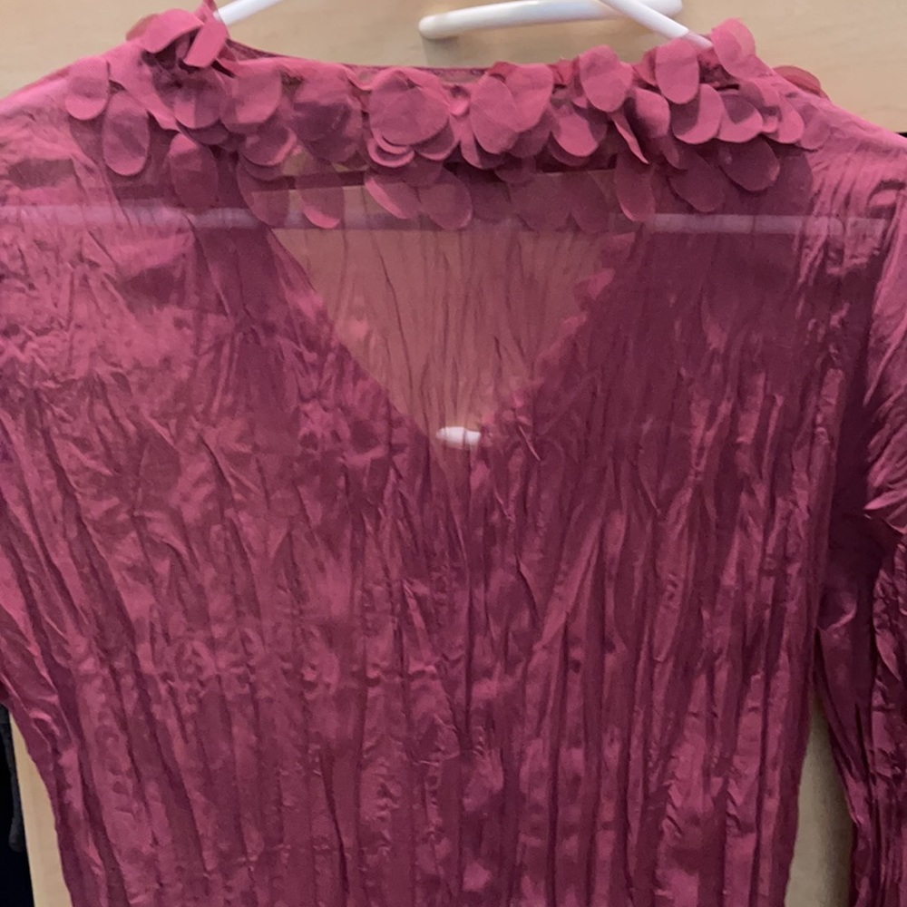 Medium never worn - Picture 4 of 5